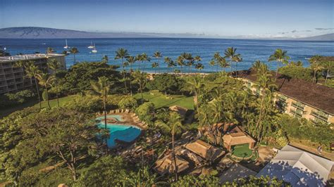 Kaanapali Beach Hotel Expert Review | Fodor’s Travel