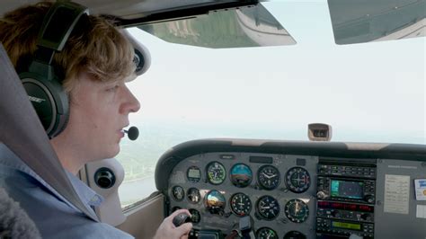 How to improve your pilot communication skills : Flight Training Central