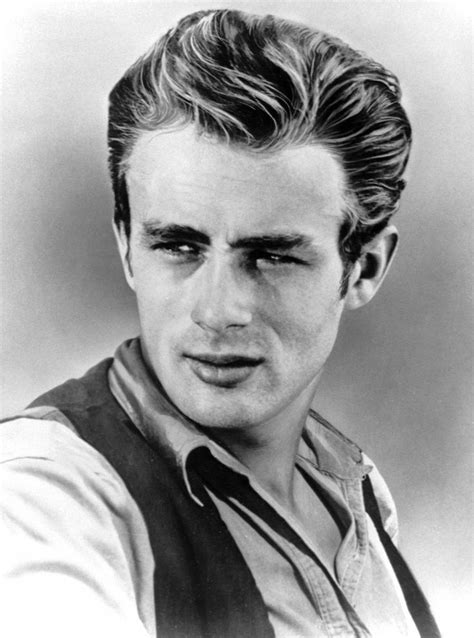 James Dean Photo: James Dean | James dean photos, James dean, Mens hairstyles