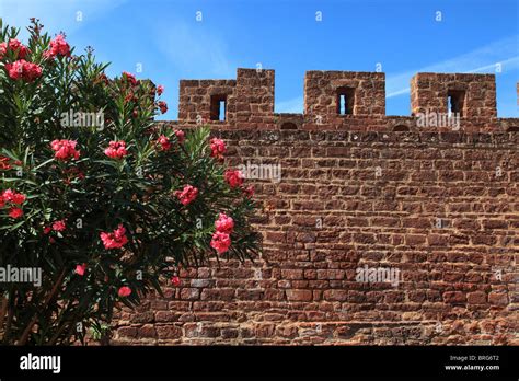 Silves Castle Algarve Portugal Stock Photo - Alamy