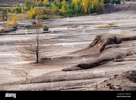 Open pit mine Stock Photo - Alamy