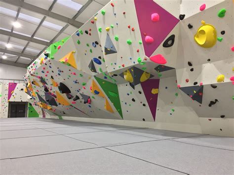 Info - Oakwood Climbing Centre - Bouldering, Climbing, Kids Parties & More