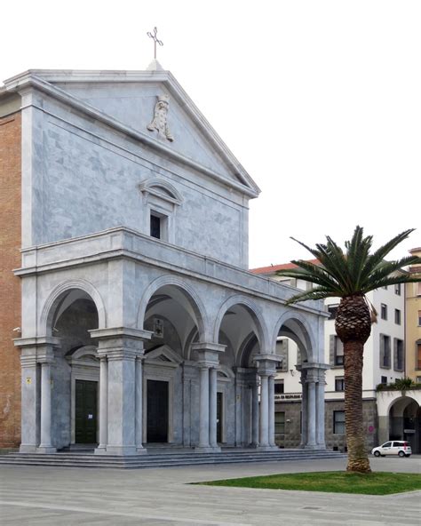 Livorno Daily Photo: The Facade of the Duomo