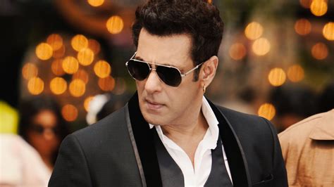 Kisi Ka Bhai Kisi Ki Jaan: Salman Khan amps up Dussehra spirit with his ...