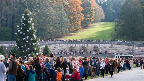 2017 Biltmore Estate Christmas Tree Raising