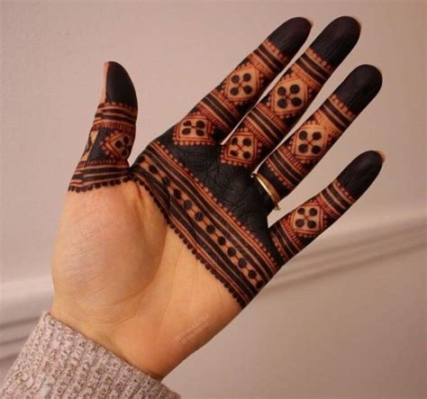 These Gorgeous Mehendi Designs Will Make You Love Henna All The More