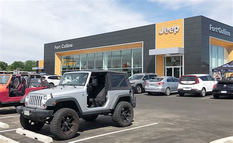 Retailers spend big to split off Jeep showrooms | Automotive News