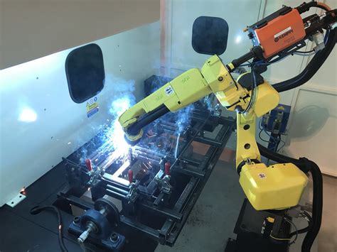 Fanuc Robotic Welding Systems | Robot Welding by Cyber-Weld