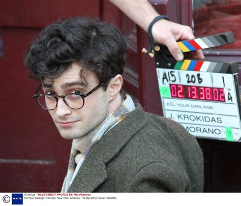 Pszichológiailag örököl műhold daniel radcliffe glasses Tölgy könnyen ...