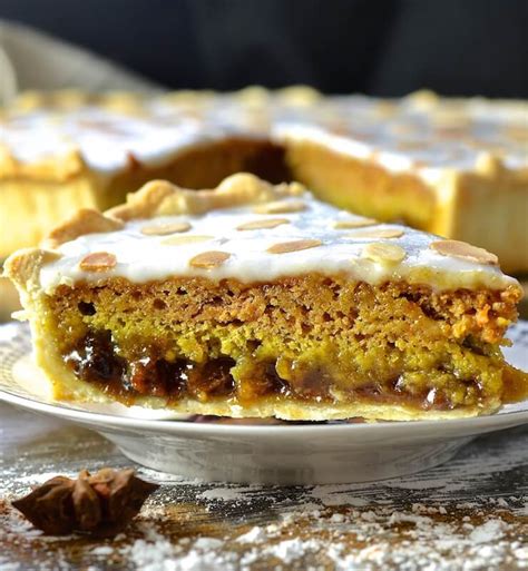 Festive Mincemeat Tart – Dan330