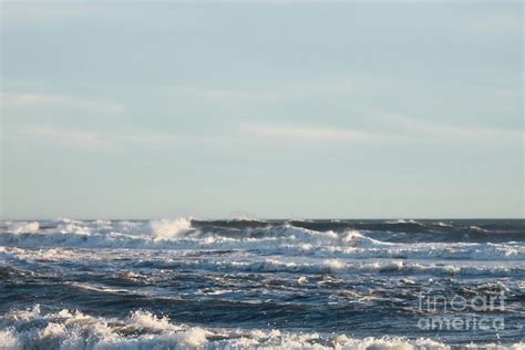 Long Beach Winter Waves Photograph by John Telfer - Fine Art America