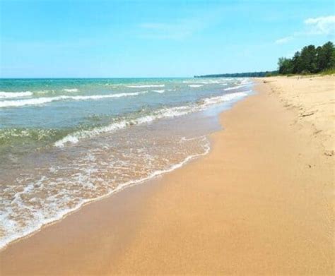 20 Best Lake Huron Beaches in Michigan (MAP) - My Michigan Beach and Travel