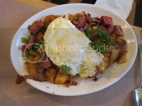 Gourmet Pigs: The Pantry (Santa Fe, NM): Breakfast with the Locals