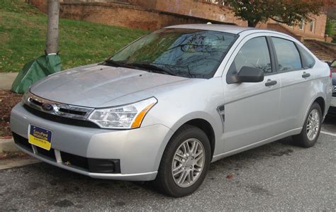 File:2008 Ford Focus SE sedan.jpg - Wikimedia Commons