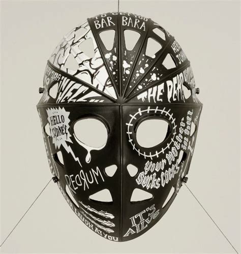 Jason Mask Decorated with Famous Horror Movie Quotes | Graphiste, Méchants