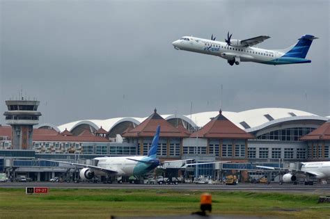 Central, eastern airports gear up for 7.1m Idul Fitri travellers - Business - The Jakarta Post