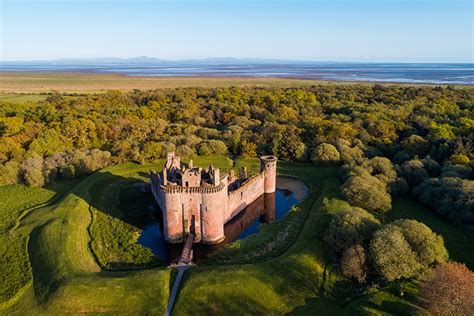 Caerlaverock Castle - History and Facts | History Hit