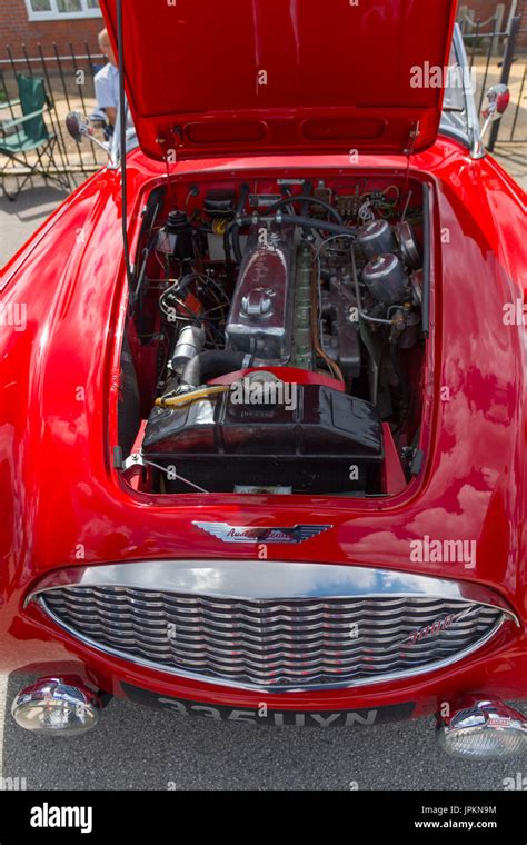 Austin healey 3000 engine bay hi-res stock photography and images - Alamy