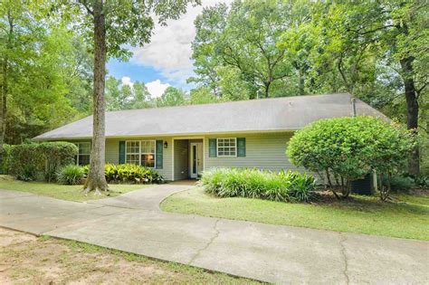 Meridian Hills - Homes for Sale and Real Estate in Tallahassee, Florida