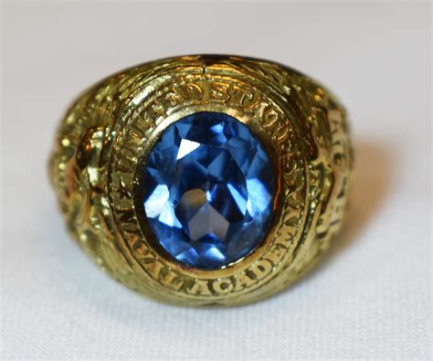 1947 US Naval Academy 14 Karat Gold Blue Stone Class Ring