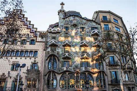 Antoni Gaudí and the Modernisme Movement in Barcelona and Beyond