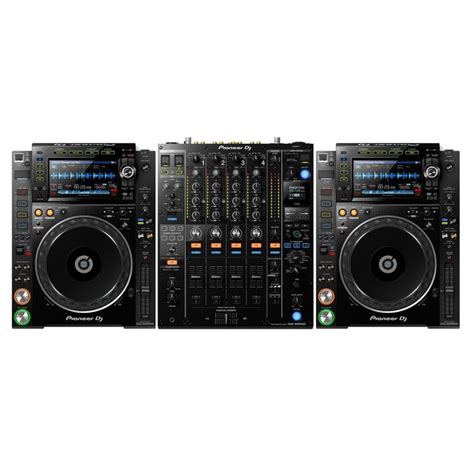 Pioneer CDJ-2000NXS2 and DJM-900NXS2 Bundle at Gear4music