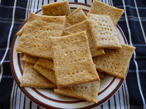 Healthy Cooking: Whole Wheat Crackers (easy!)