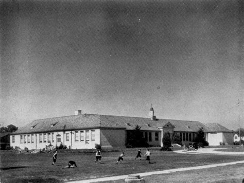 1937 River Oaks Elementary School Photo. By 1995, ROE became one of the ...