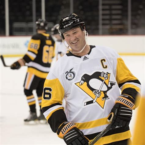 Mario Lemieux Bio [2024 Update]: Net Worth, House, Career - Players Bio