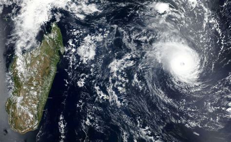 Record-breaking Cyclone Freddy pounds Mozambique after making second ...