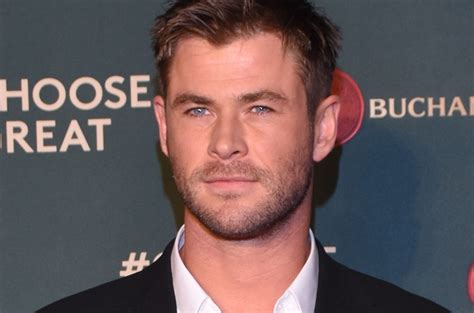 Abs like Thor: Chris Hemsworth's trainer shares diet secrets which includes 8 meals a day | Life