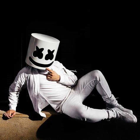 Marshmello - Moving On - T.H.E - Music Essentials