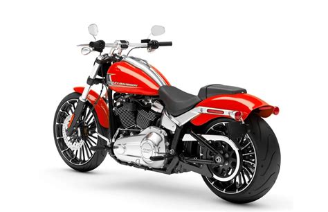 2024 Harley Davidson Breakout: The BEST new MUSCLE style to Buy? in ...