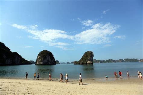 Quảng Ninh Province’s tourism to be celebrated this May