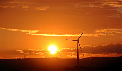 Electric Windmill · Free Stock Photo