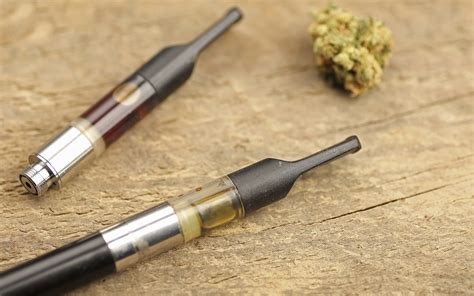 5 Things to Know About Vaping CBD Oil: A Guide for Beginners - Sociedelic