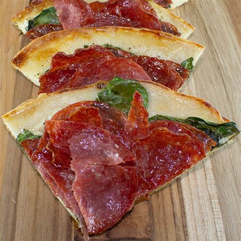 Kosher Salami Flatbread - Yay Kosher - Crispy and Delicious