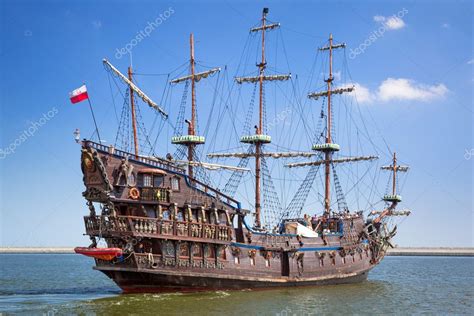 Pirate galleon ship on the water of Baltic Sea — Stock Photo © Patryk ...