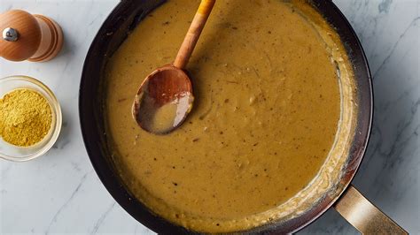 How to Make the Best Vegetarian Gravy for Thanksgiving - The New York Times