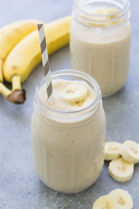 Healthy Banana Smoothie made with just 4 ingredients. Learn how to m ...