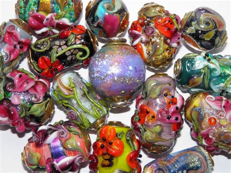 Lampwork beads made by Carli Hall, www.bead-licious.blogspot.com ...