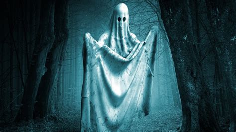 Christmas ghost stories: 5 of the best festive phantoms - The Big Issue