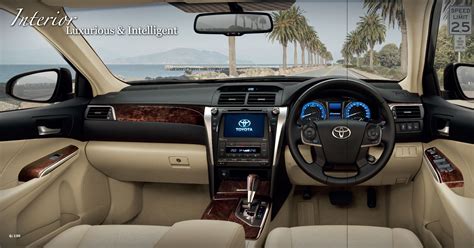 2015 Toyota Camry facelift Thailand press shot interior