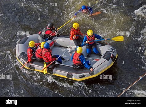 Whitewater rafting river tay hi-res stock photography and images - Alamy