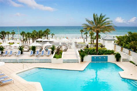 Hilton Daytona Beach Oceanfront Resort: Pool & Spa Day Pass Daytona Beach | ResortPass