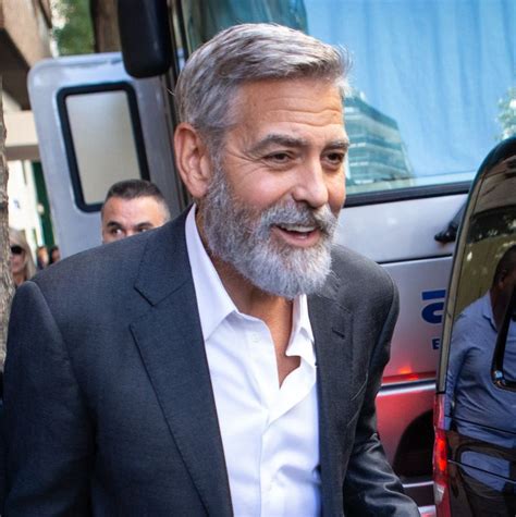 How to grow your own George Clooney beard - Esquire Middle East