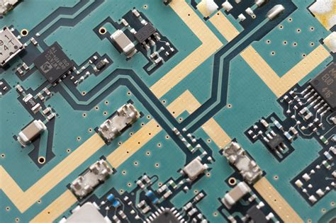 Free Stock Photo 12667 Diagonal top view on circuit board | freeimageslive