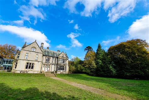 Lose Hill Walk from YHA Castleton Losehill Hall | Peak District - Becky ...