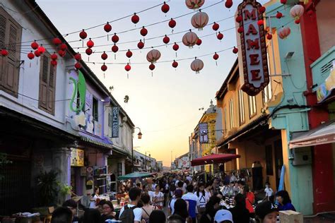 Jonker Street, Melaka - Jonker Walk Things to Do