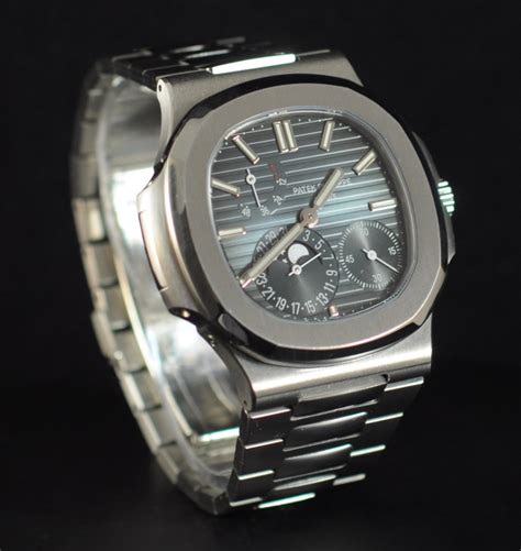 PATEK PHILIPPE NAUTILUS 5712 FULL SET